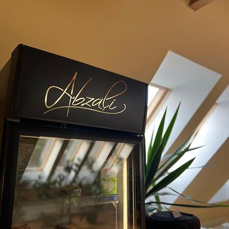 Abzali Hotel And Restaurant With Self Check-In Ādaži Eksteriør billede