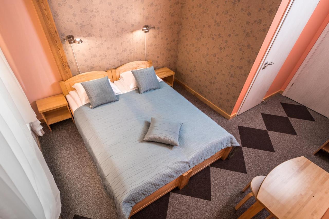 Abzali Hotel And Restaurant With Self Check-In Ādaži Eksteriør billede