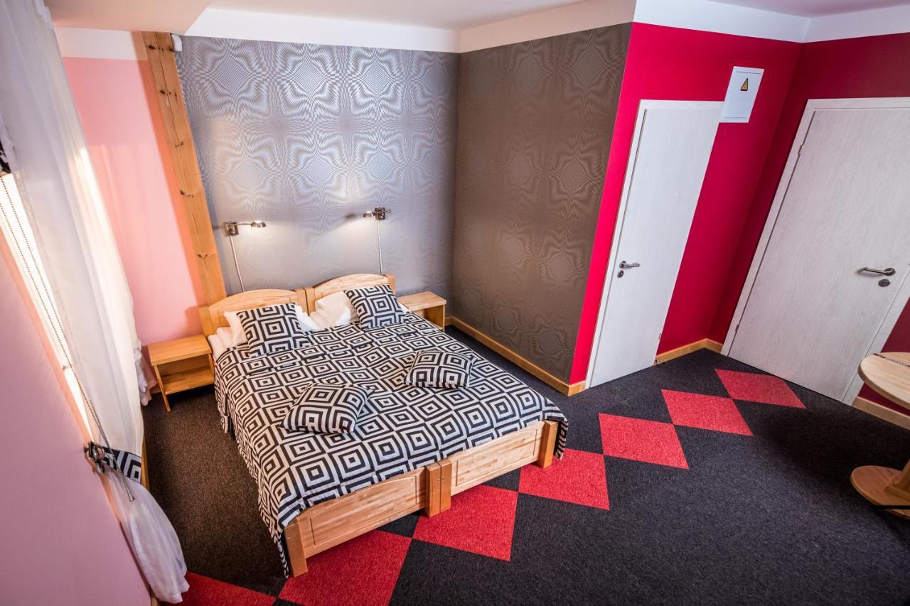 Abzali Hotel And Restaurant With Self Check-In Ādaži Eksteriør billede