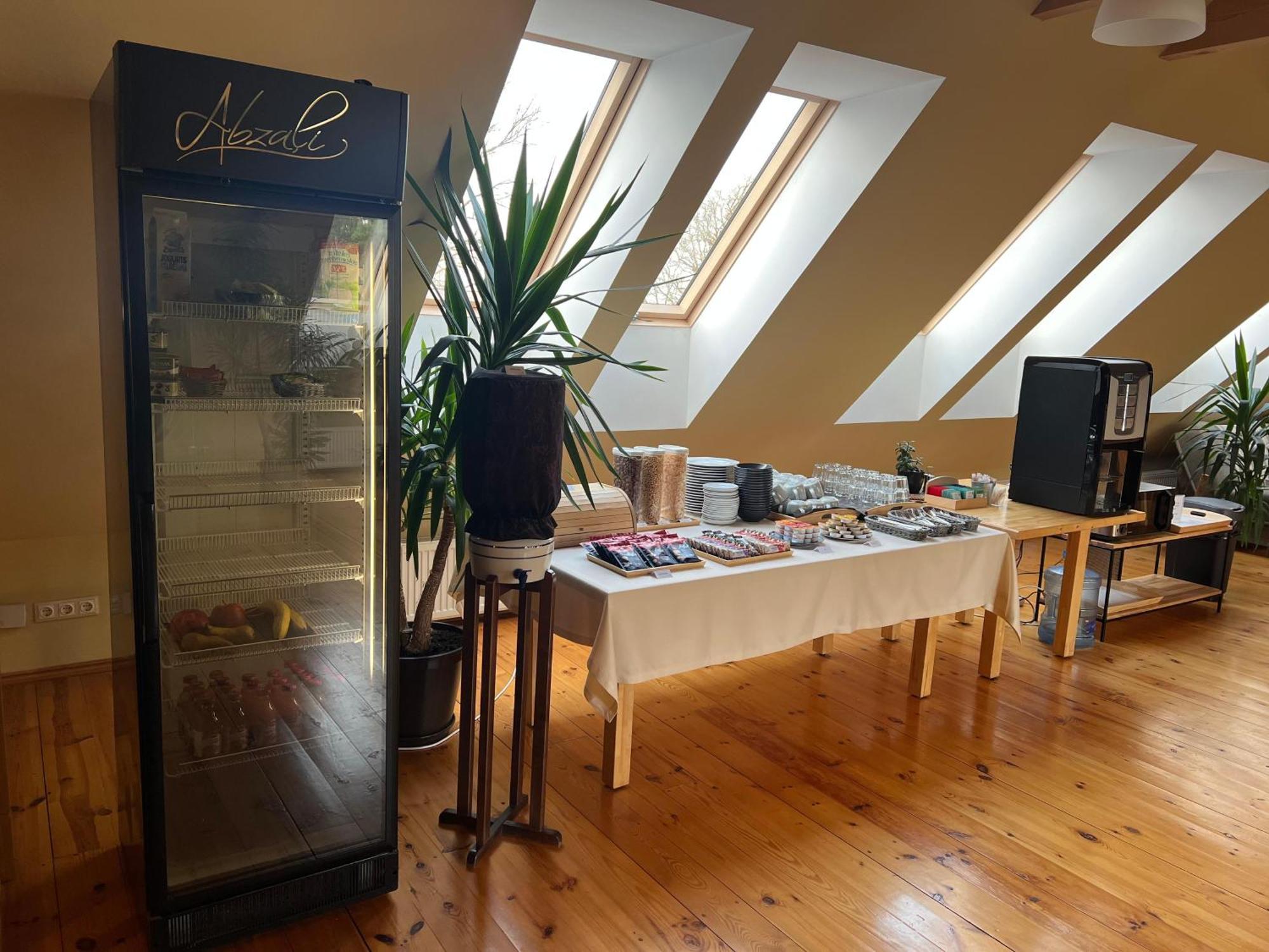 Abzali Hotel And Restaurant With Self Check-In Ādaži Eksteriør billede